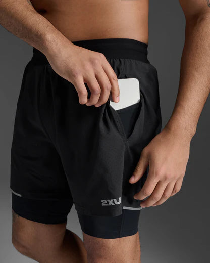 2XU شورت ركض عالي الأداء ٢*١ اللون الأسود