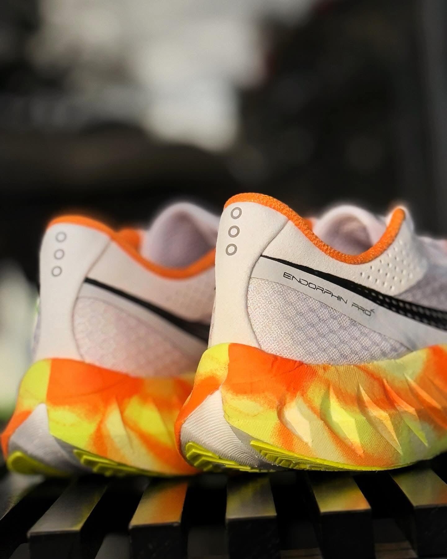 سوكوني برو 4 , حذاء السباقات متعدد المهام