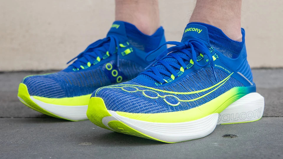 سوكوني إيليت 2
حذاء السباقات الأعلى طاقة في العالم