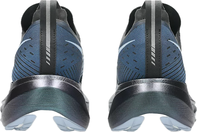 أسيكس ميجابلاست: أفضل حذاء ركض يومي صنعته أسيكس على الإطلاق ؛ أداء أحذية السباقات دون شريحة الكربون القاسية / يصل الأسبوع الأول من يناير "إن شاء الله"