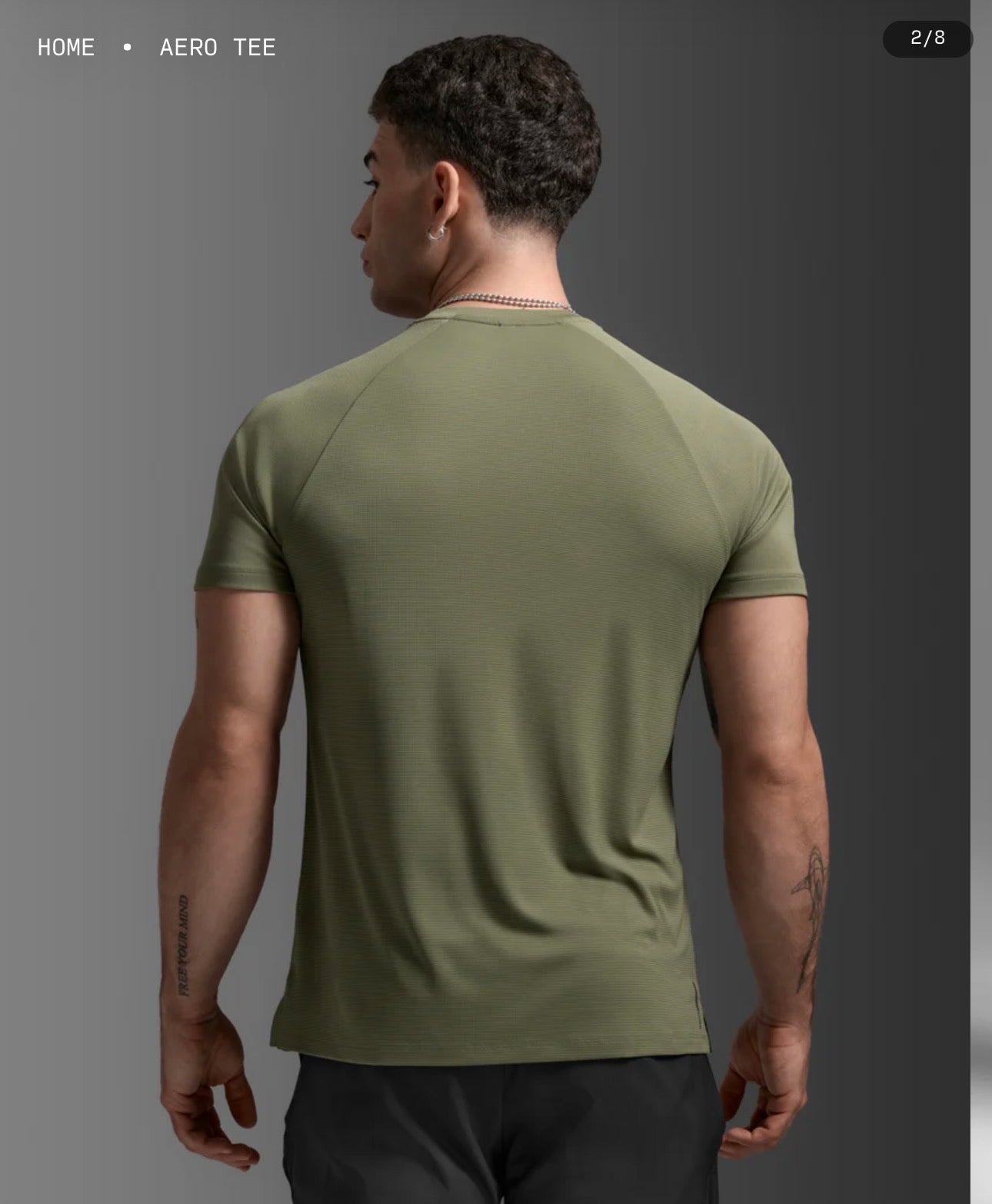 2XU تيشيرت ركض
يتوفر في الأسبوع الرابع من يناير "إن شاء الله"