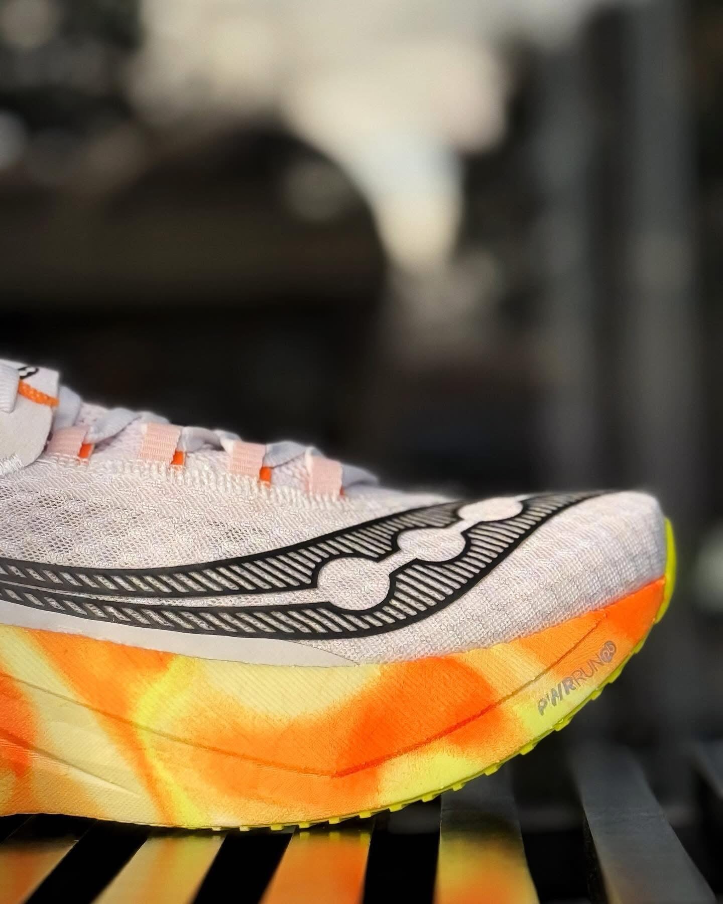 سوكوني برو 4 , حذاء السباقات متعدد المهام