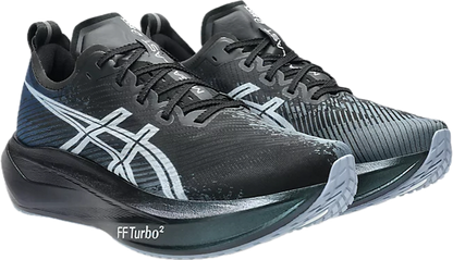 أسيكس ميجابلاست: أفضل حذاء ركض يومي صنعته أسيكس على الإطلاق ؛ أداء أحذية السباقات دون شريحة الكربون القاسية / يصل الأسبوع الأول من يناير "إن شاء الله"