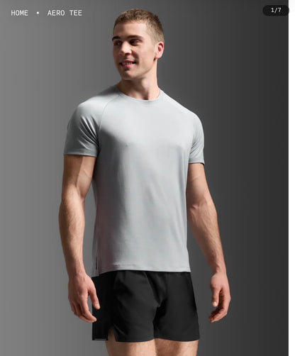 2XU تيشيرت ركض
يتوفر في الأسبوع الرابع من يناير "إن شاء الله"