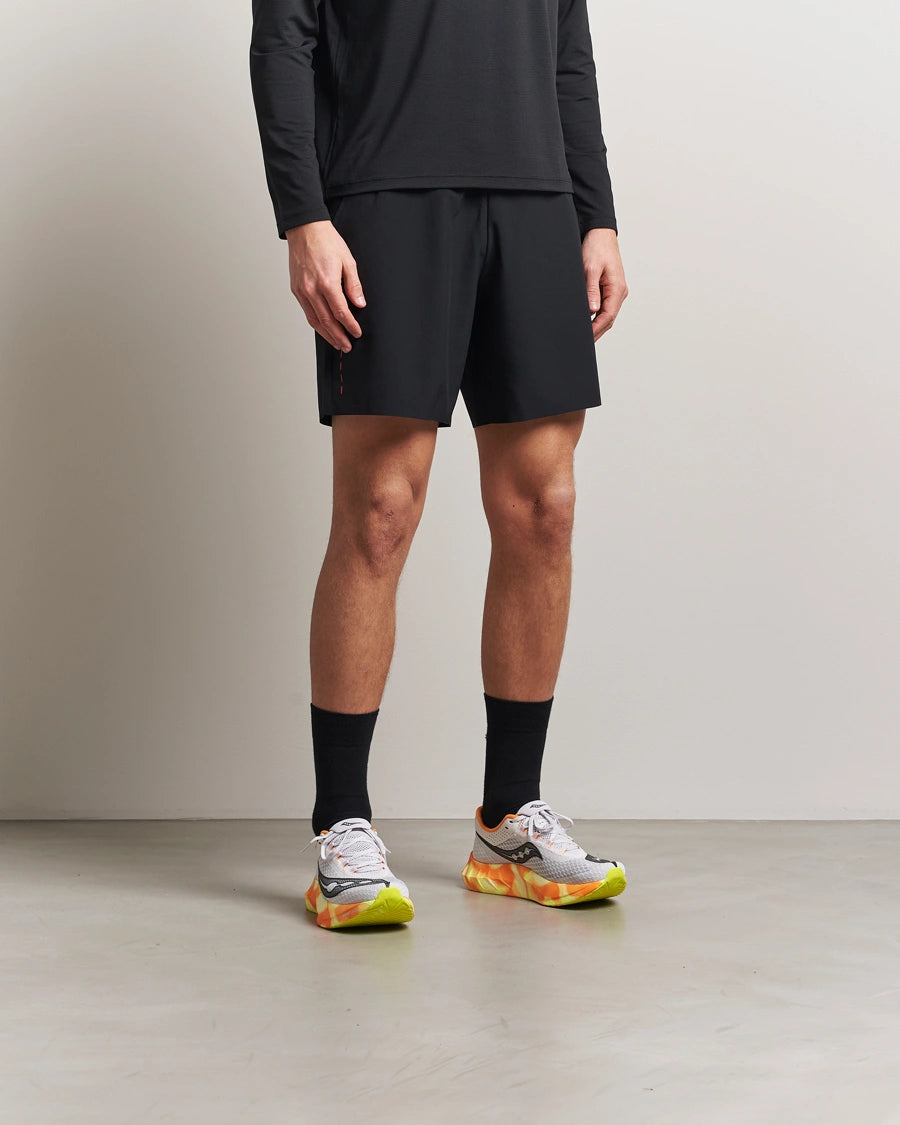 سوكوني برو 4 , حذاء السباقات متعدد المهام