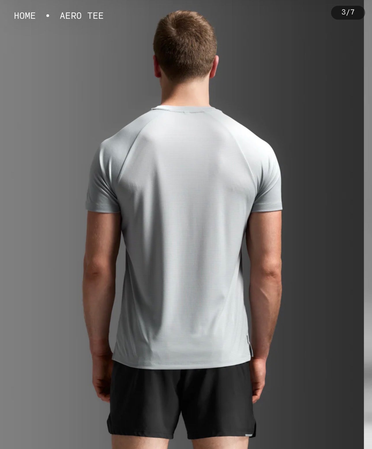 2XU تيشيرت ركض
يتوفر في الأسبوع الرابع من يناير "إن شاء الله"