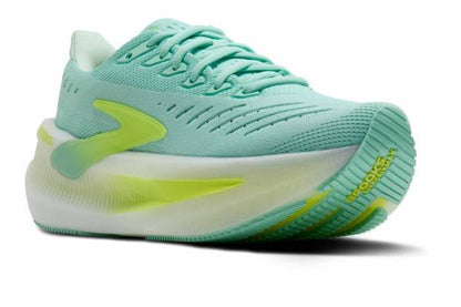 الحذاء القادم من الفضاء / الإصدار النسائي
بروكس جليسرين ماكس 2
الحجز المسبق يصل الأسبوع الثاني يناير