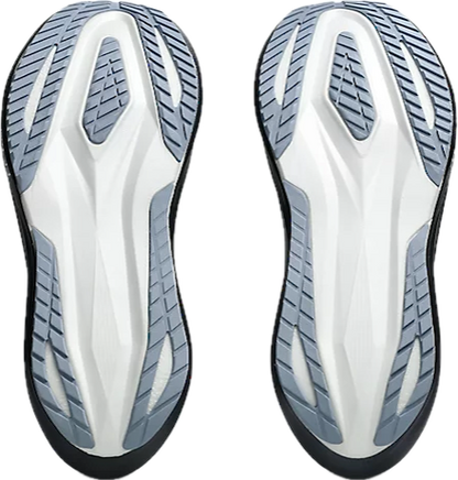 أسيكس ميجابلاست: أفضل حذاء ركض يومي صنعته أسيكس على الإطلاق ؛ أداء أحذية السباقات دون شريحة الكربون القاسية / يصل الأسبوع الأول من يناير "إن شاء الله"