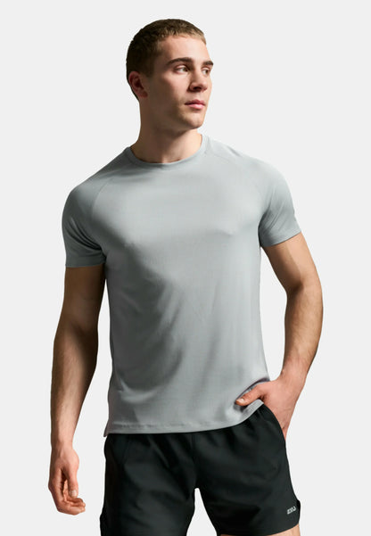 2XU تيشيرت ركض
وصل حديثًا