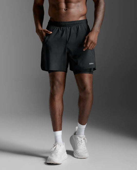 2XU شورت ركض عالي الأداء ٢*١ اللون الأسود