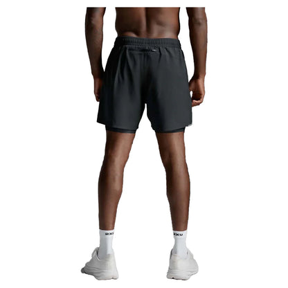 2XU شورت ركض عالي الأداء ٢*١ اللون الأسود