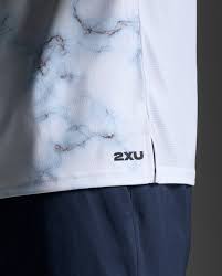 2XU تيشيرت ركض